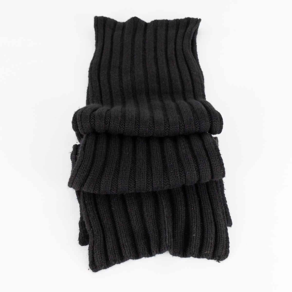 Claudia Sebire Black Ribbed Cashmere Scarf - Image 6