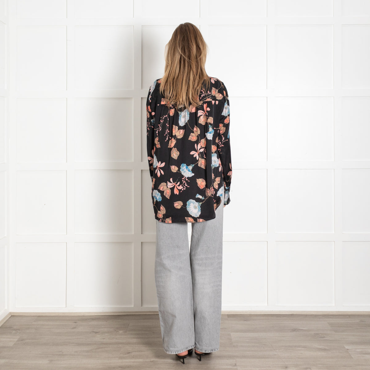 Dea Kudibal Silk Nate Blouse Bindweed Coal Floral - Image 4