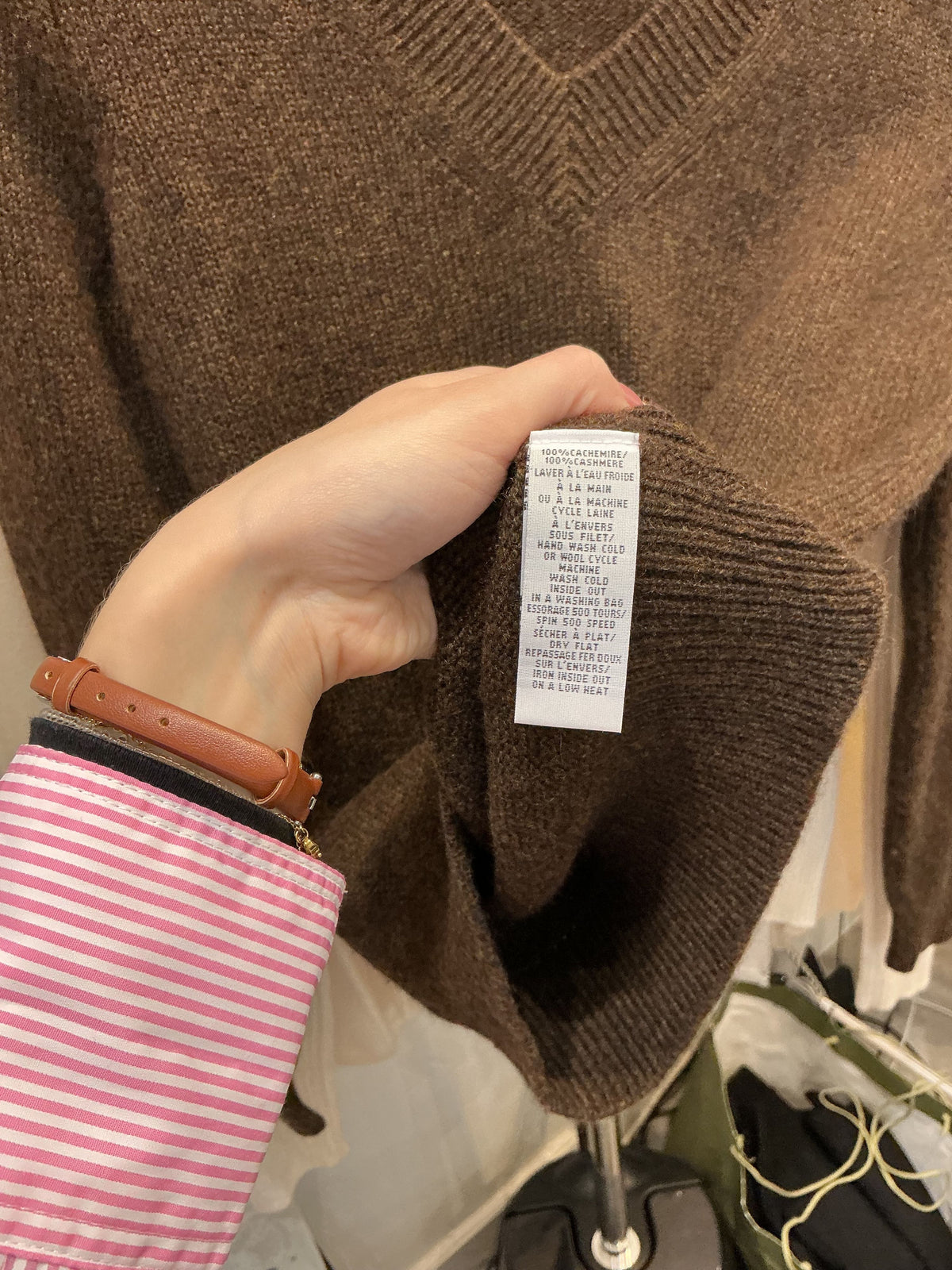 Ric Bompard Brown Cashmere V-Neck Sweater - Image 2