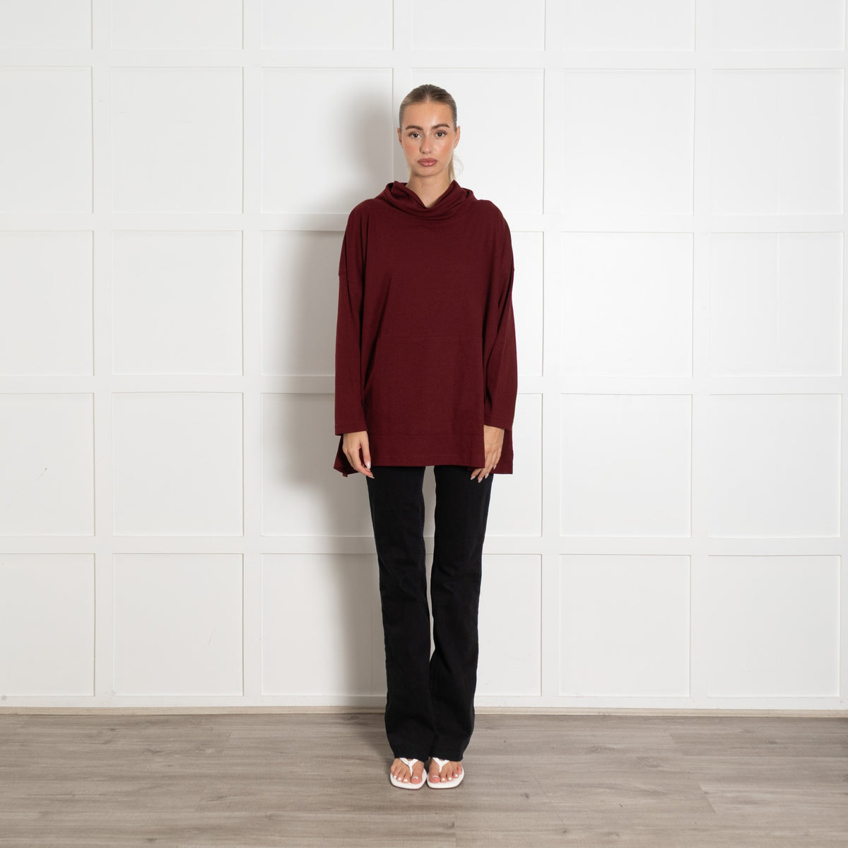 Eskandar 100% Cotton Burgundy Pouch Pocket Soft Top - Image 1