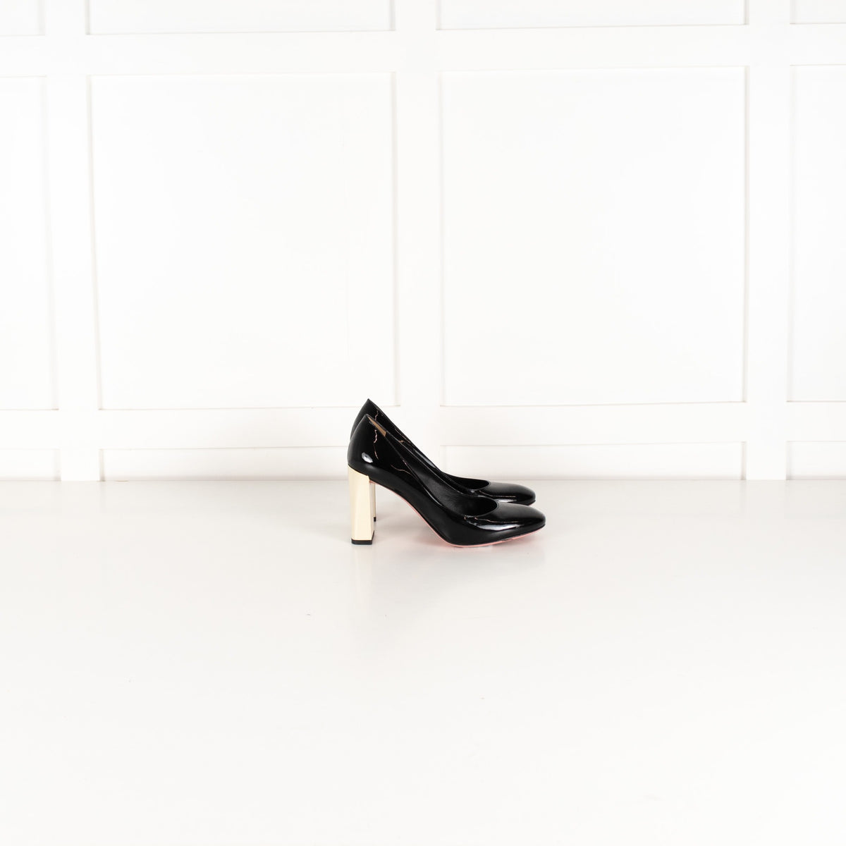 Fendi Roma Black Patent Leather Cream Block Heel Pump - Image 5