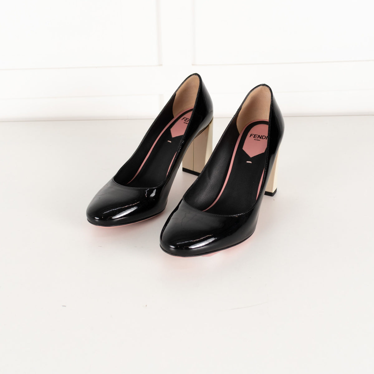 Fendi Roma Black Patent Leather Cream Block Heel Pump - Image 8