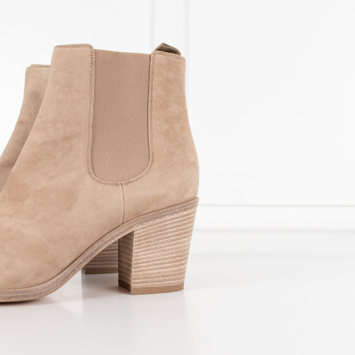 Gianvito Rossi Beige Suede Pointy Ankle Boots - Image 9