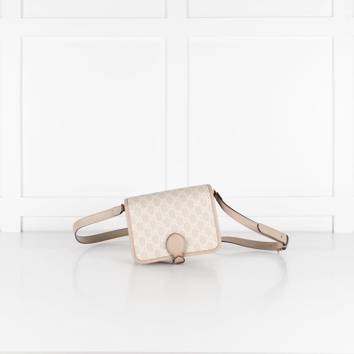 Gucci Beige & White Canvas Interlocking G Crossbody Bag - Image 7