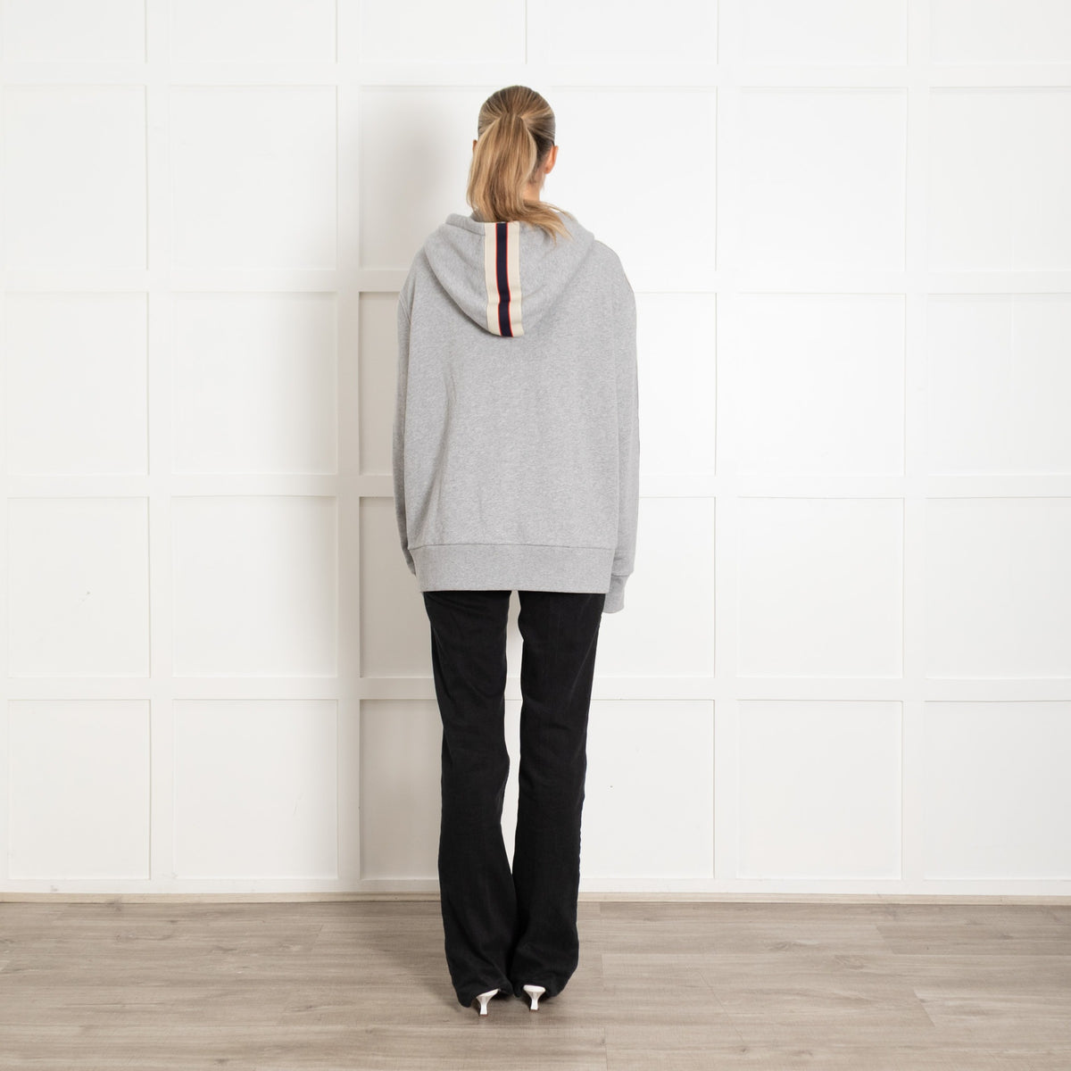 Gucci Grey Hoodie with Gucci Logo Panels - Image 5