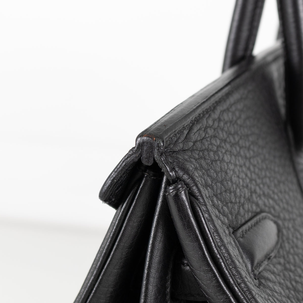 Hermès Birkin 35 Black Clemence Retourne with Gold Hardware - Image 11