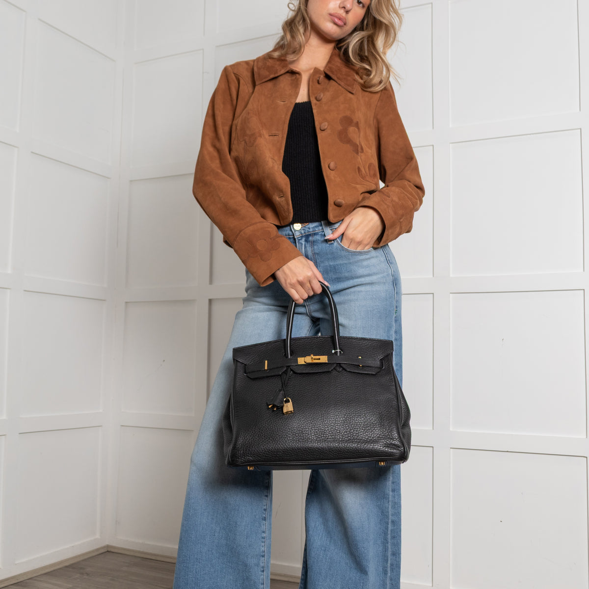 Hermès Birkin 35 Black Clemence Retourne with Gold Hardware - Image 23