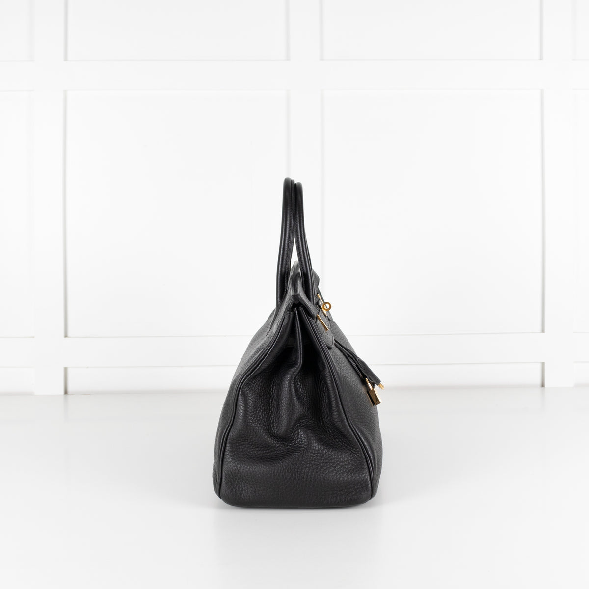 Hermès Birkin 35 Black Clemence Retourne with Gold Hardware - Image 4