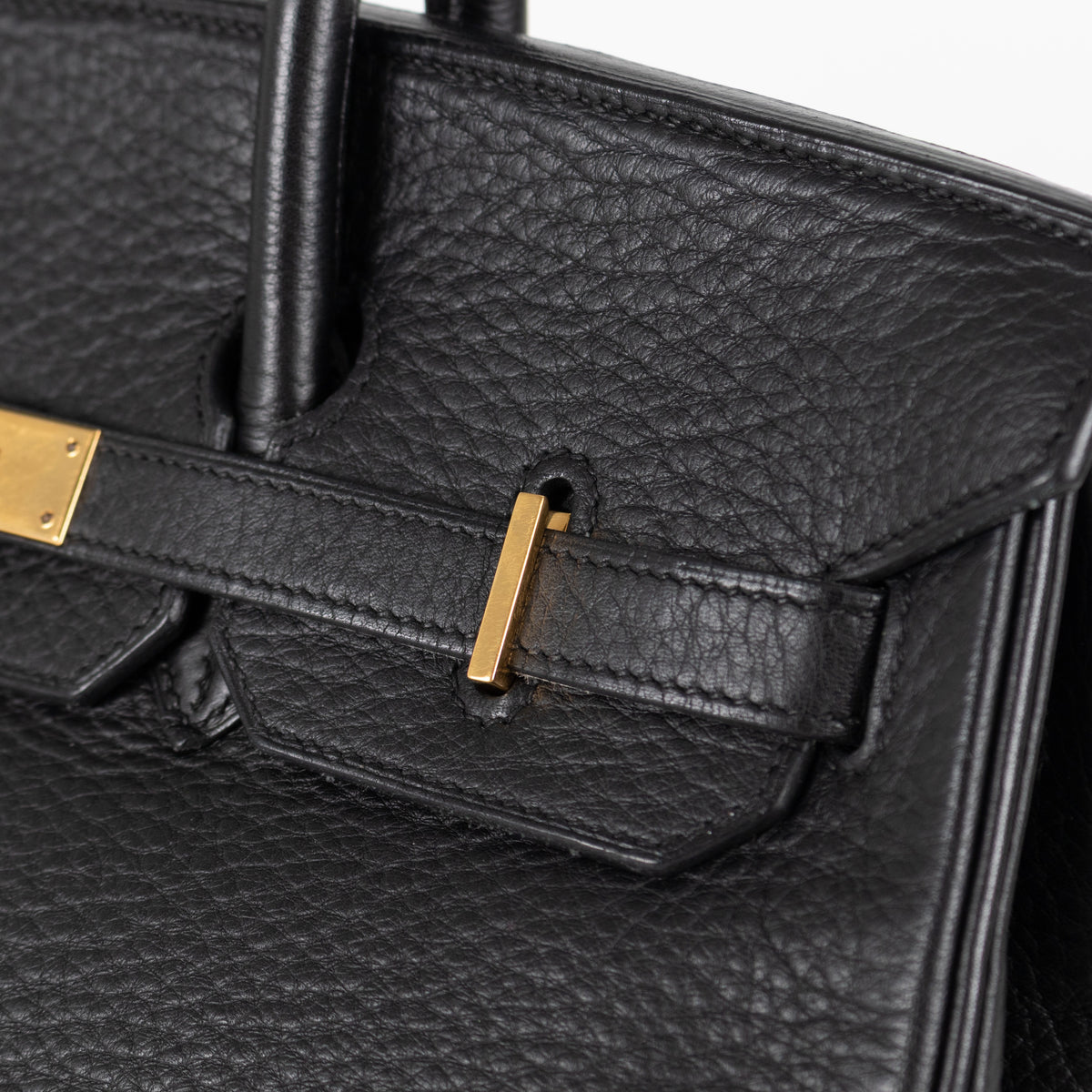 Hermès Birkin 35 Black Clemence Retourne with Gold Hardware - Image 9