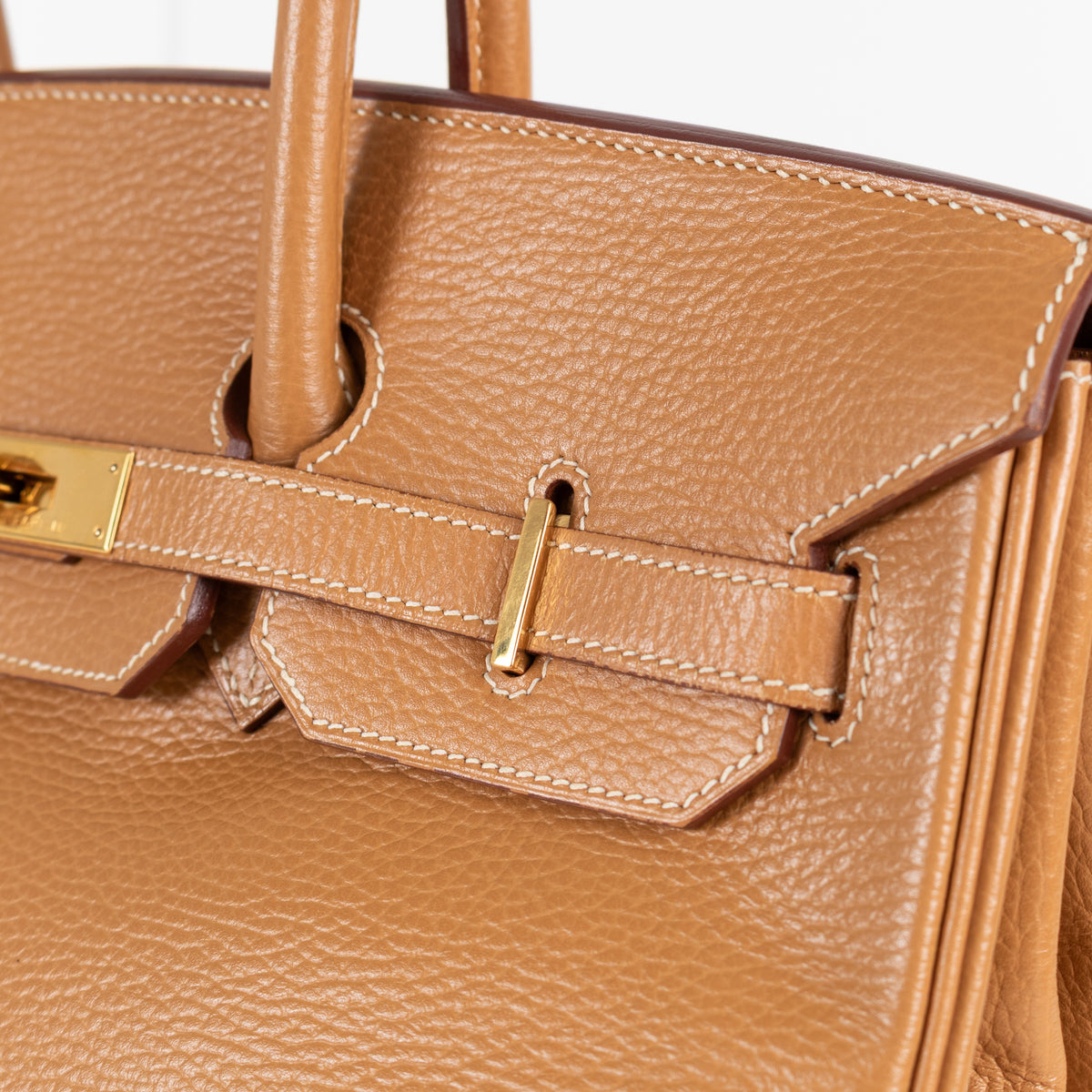 Hermès Birkin 35 Togo Leather Gold Hardware Handbag - Image 15