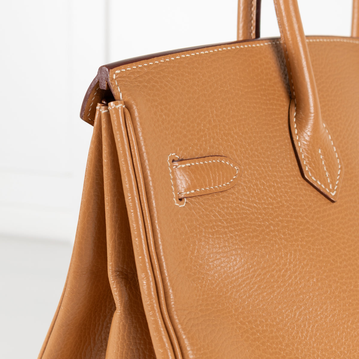 Hermès Birkin 35 Togo Leather Gold Hardware Handbag - Image 19