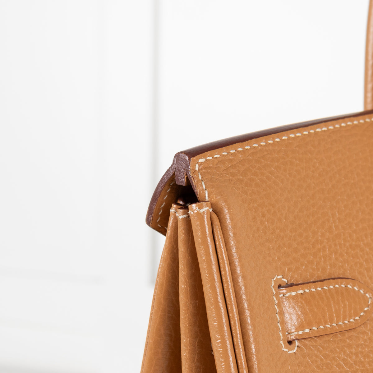 Hermès Birkin 35 Togo Leather Gold Hardware Handbag - Image 20