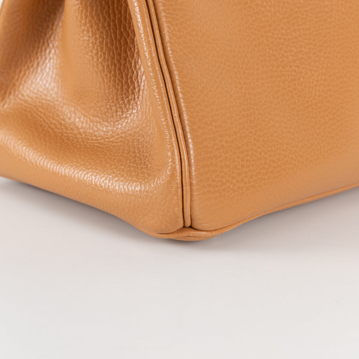 Hermès Birkin 35 Togo Leather Gold Hardware Handbag - Image 21