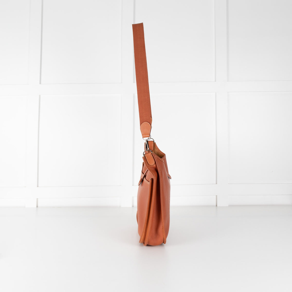 Hermès Evelyne Tan PM Leather Bag - Image 2