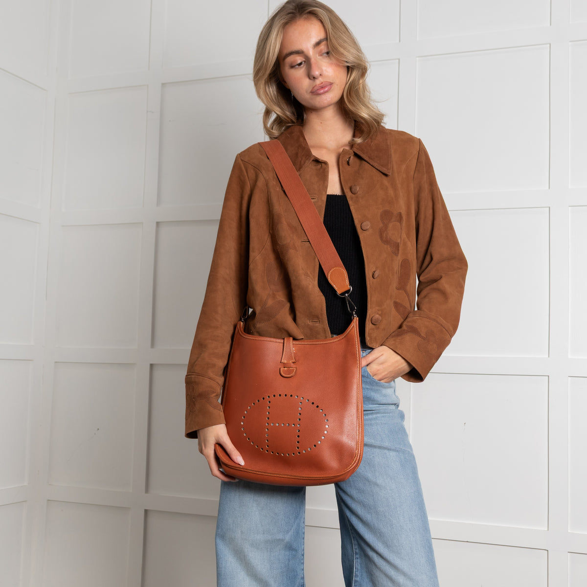 Hermès Evelyne Tan PM Leather Bag - Image 2