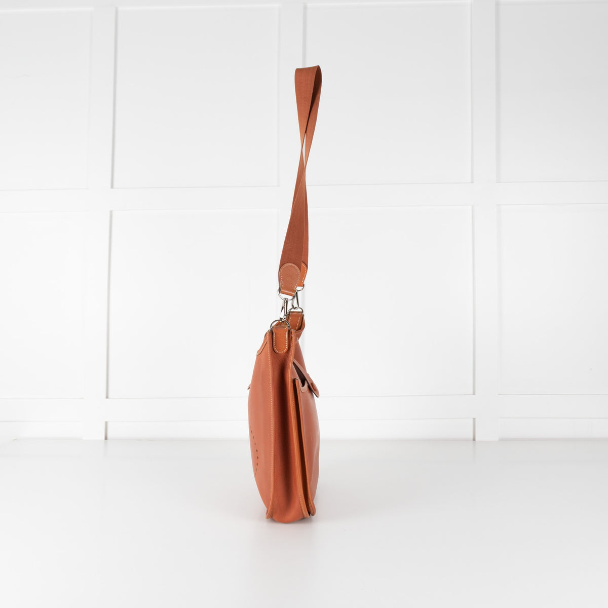 Hermès Evelyne Tan PM Leather Bag - Image 3