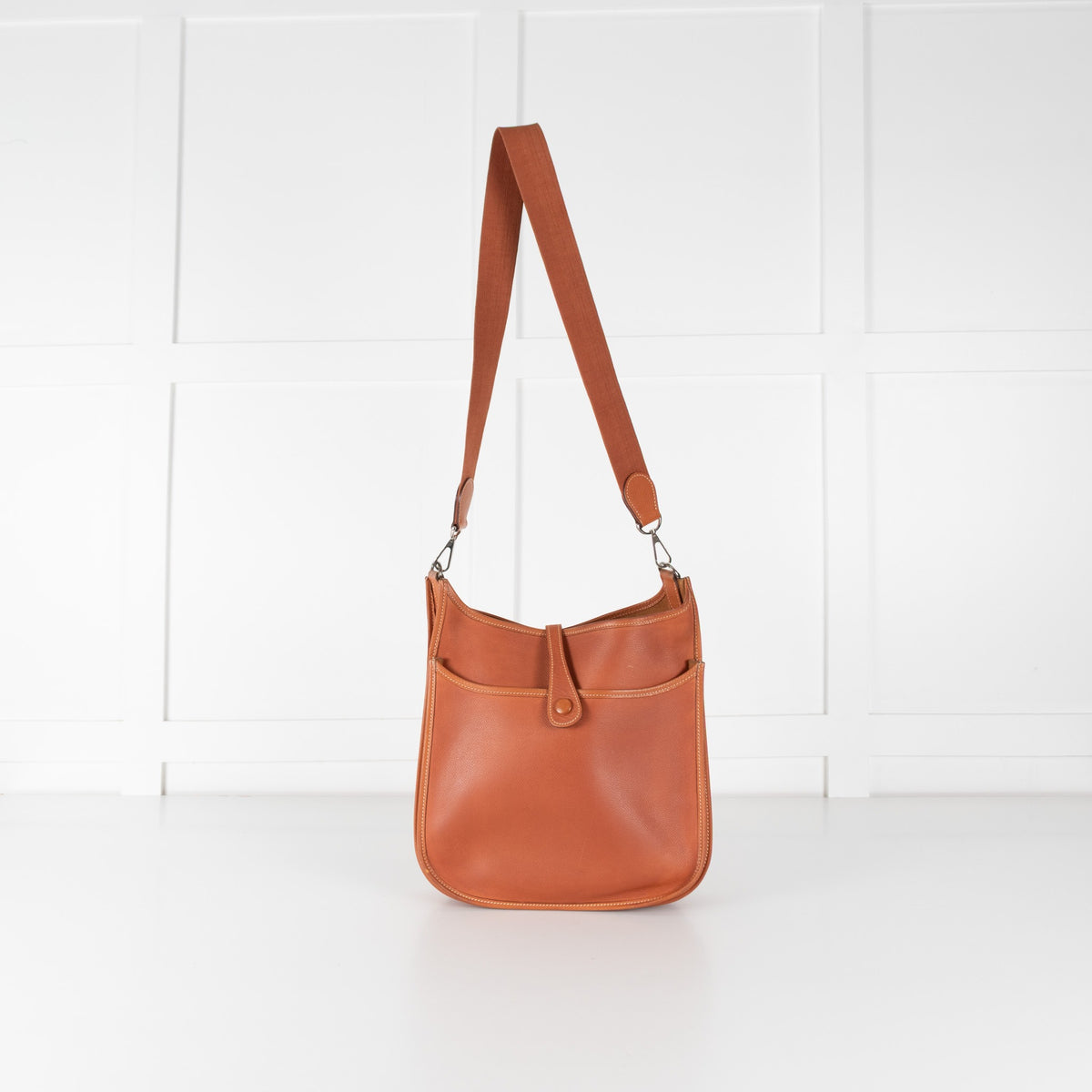 Hermès Evelyne Tan PM Leather Bag - Image 5