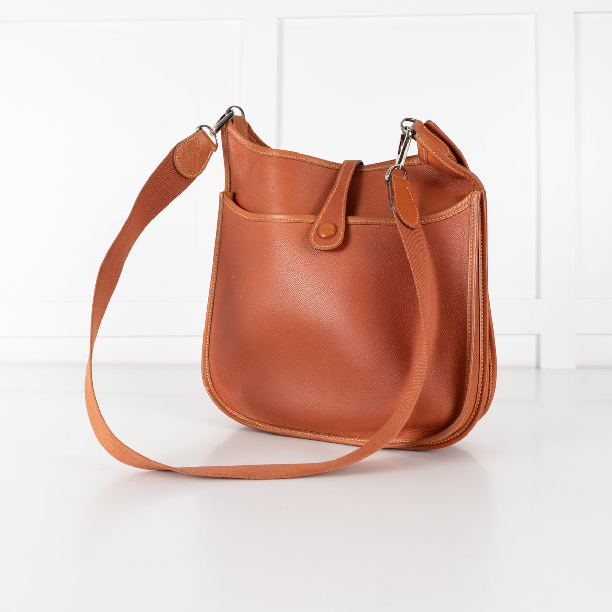 Hermès Evelyne Tan PM Leather Bag - Image 6