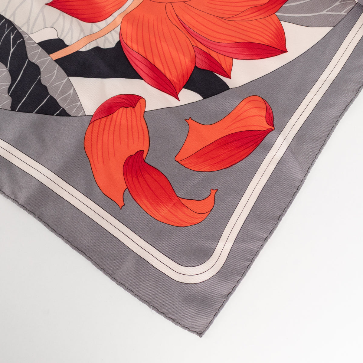 Hermes Fleurs De Lotus Grey And Red Silk Scarf - Image 5