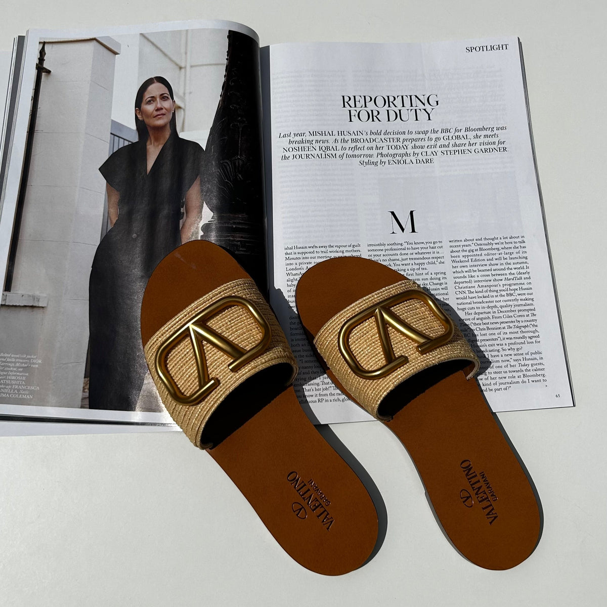 Valentino Beige Raffia Gold V Flat Slides