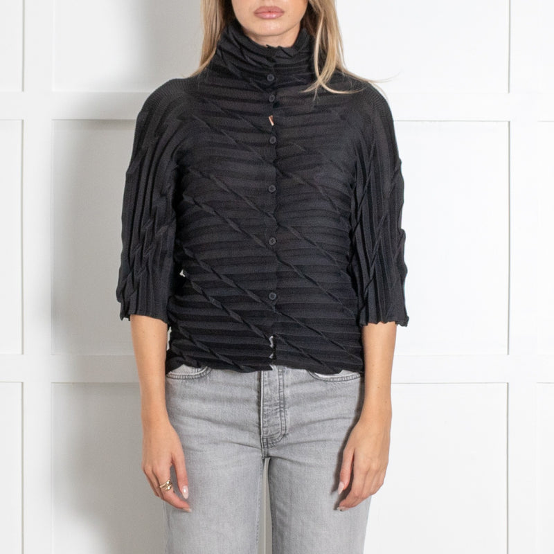 Cauliflower Black Crinkled Button Up Top - Image 2
