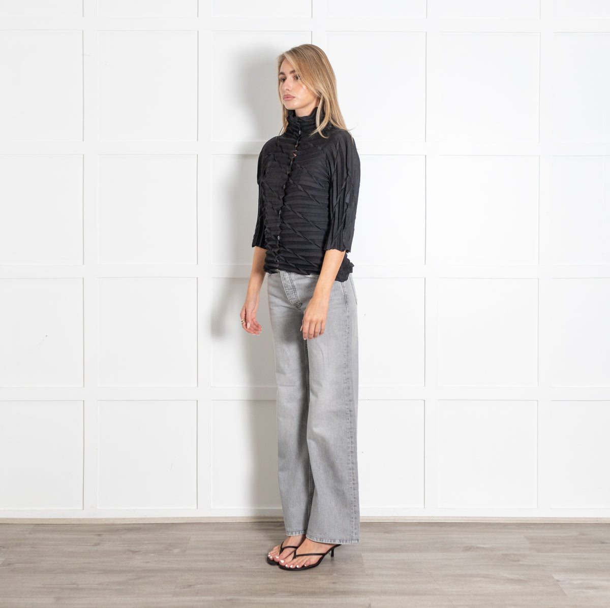 Cauliflower Black Crinkled Button Up Top - Image 3