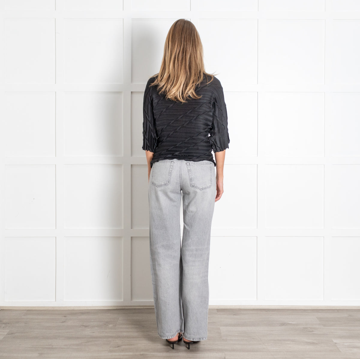 Cauliflower Black Crinkled Button Up Top - Image 5