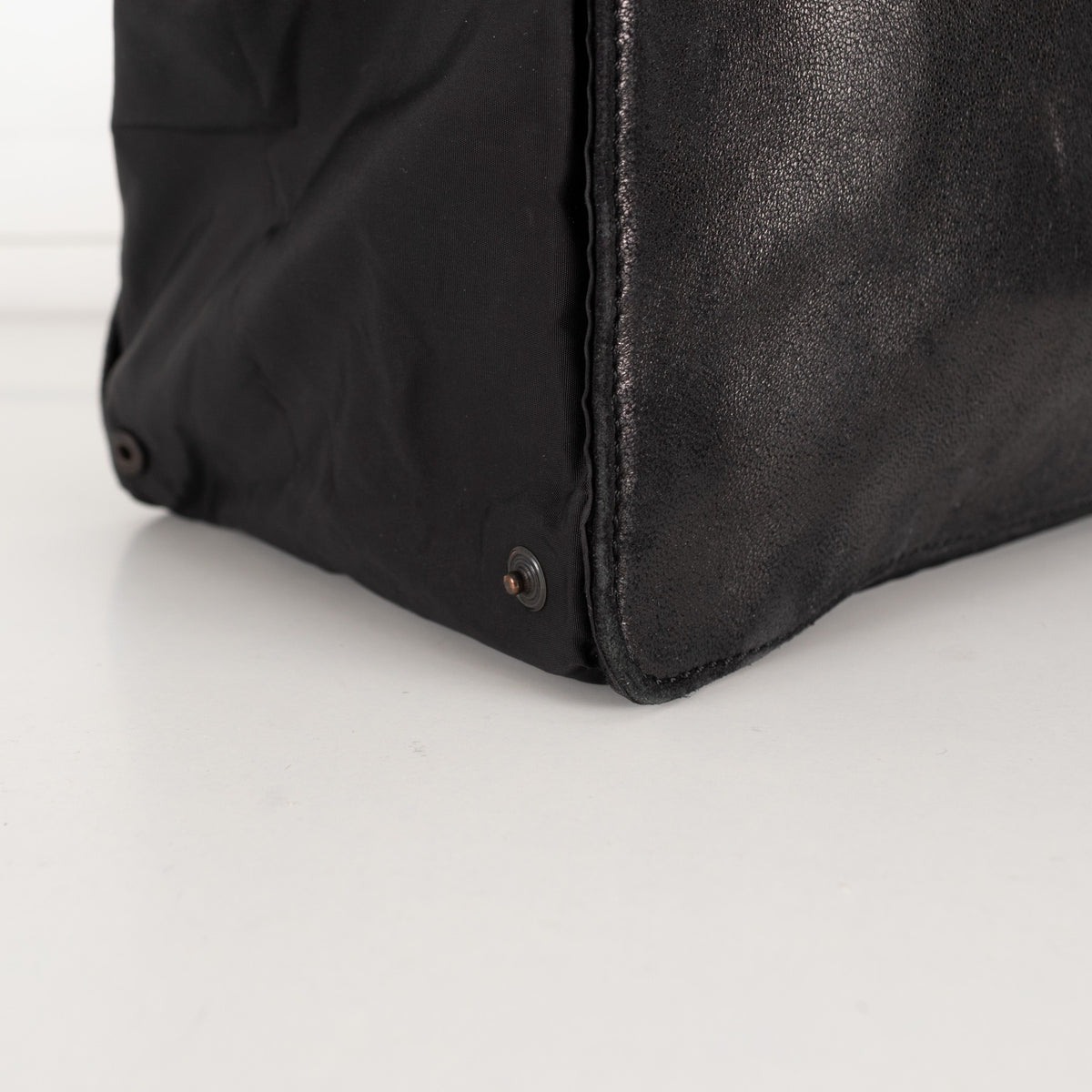 Jil Sander Black Leather Tote with Nylon Side Panels - Image 9