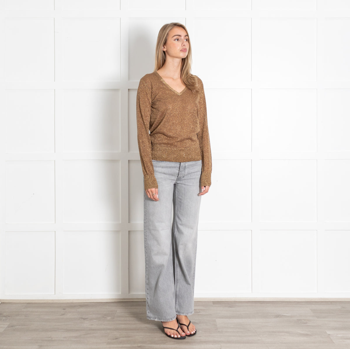 Bronze Lurex V-Neck Fine Knit Sweater - Image 7