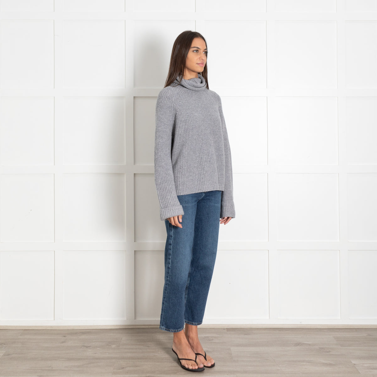 Kinross Ribbed Grey Chunky Knit Roll Cashmere Sweater - Image 7