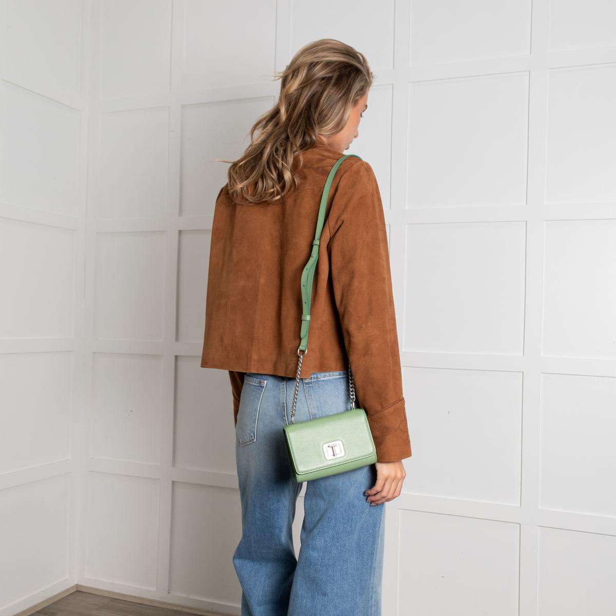 Le Tanneur Green Leather Crossbody Mini Bag - Image 6