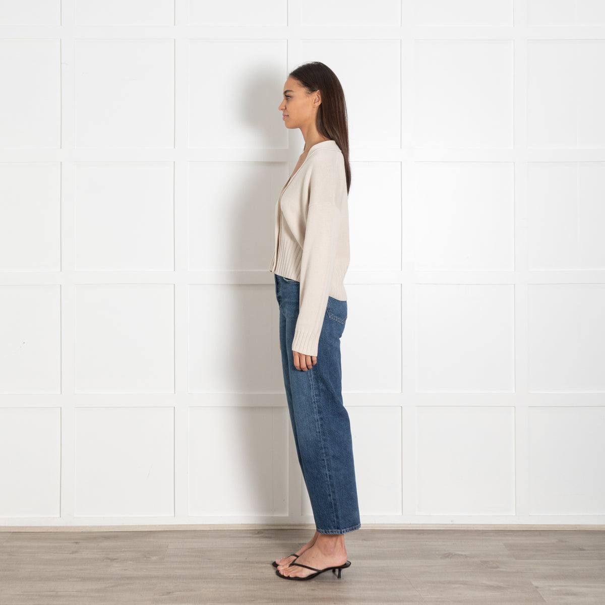 Le Tricot Perugia Beige Cardigan with Jumbo Rib Welt - Image 4