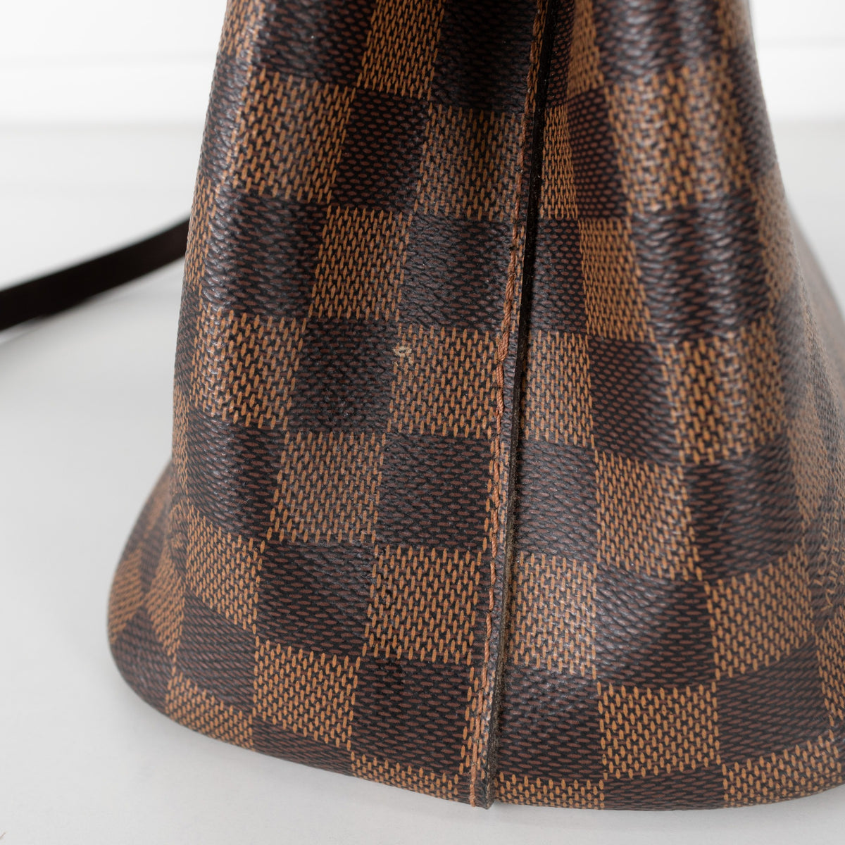 Louis Vuitton Kensington  Damier Ebène Tote Bag - Image 12