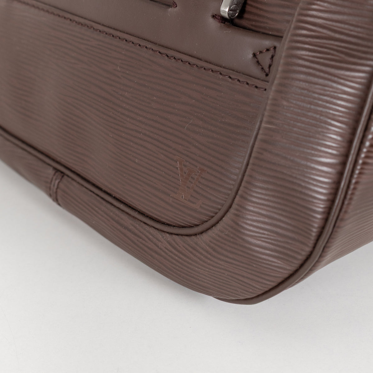 Louis Vuitton Moka Epi Dhanura PM Bag - Image 12