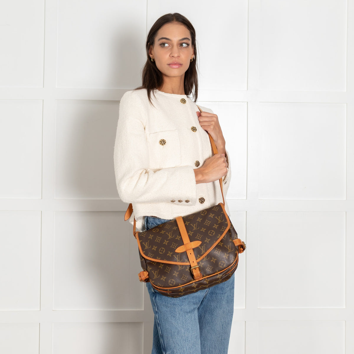 Louis Vuitton Saumur 30 Monogram Crossbody Bag - Image 6