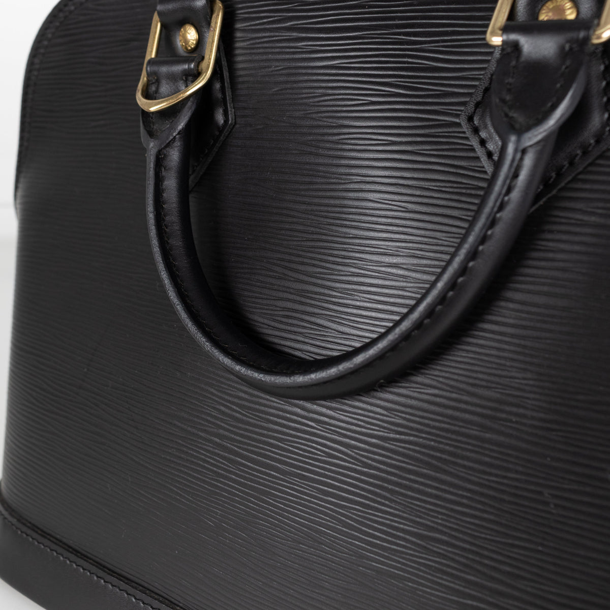 Louis Vuitton Vintage Alma Black in Epi Leather - Image 13