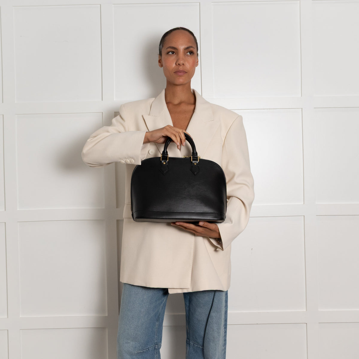 Louis Vuitton Vintage Alma Black in Epi Leather - Image 6