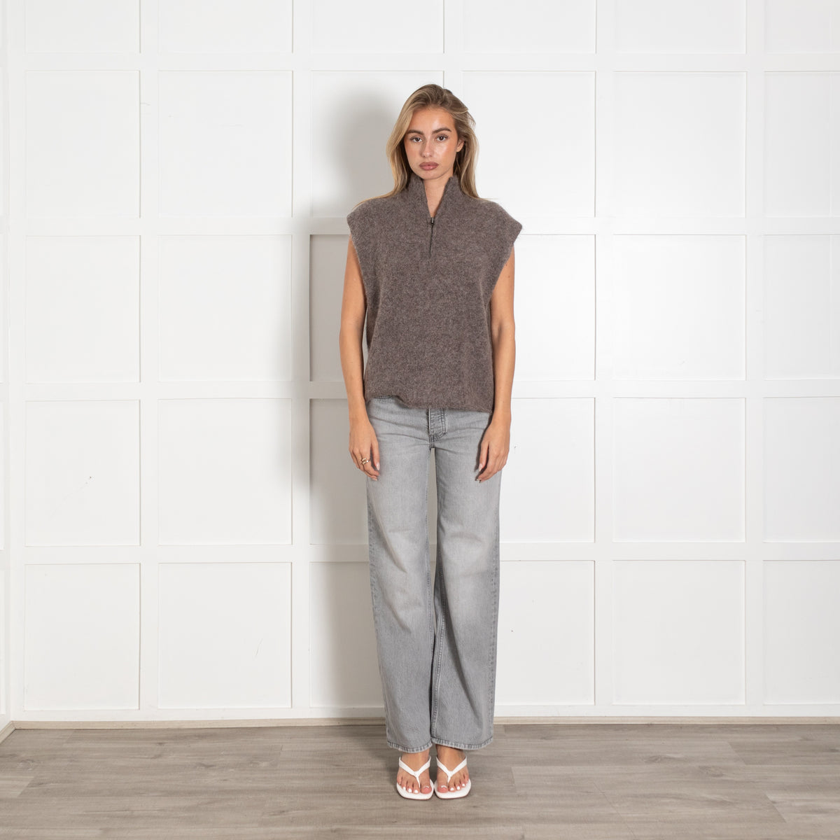 Majestic Filatures Deluxe Tricot Alpaca Mix Knit Half-Zip Brown Sleeveless Jumper - Image 1