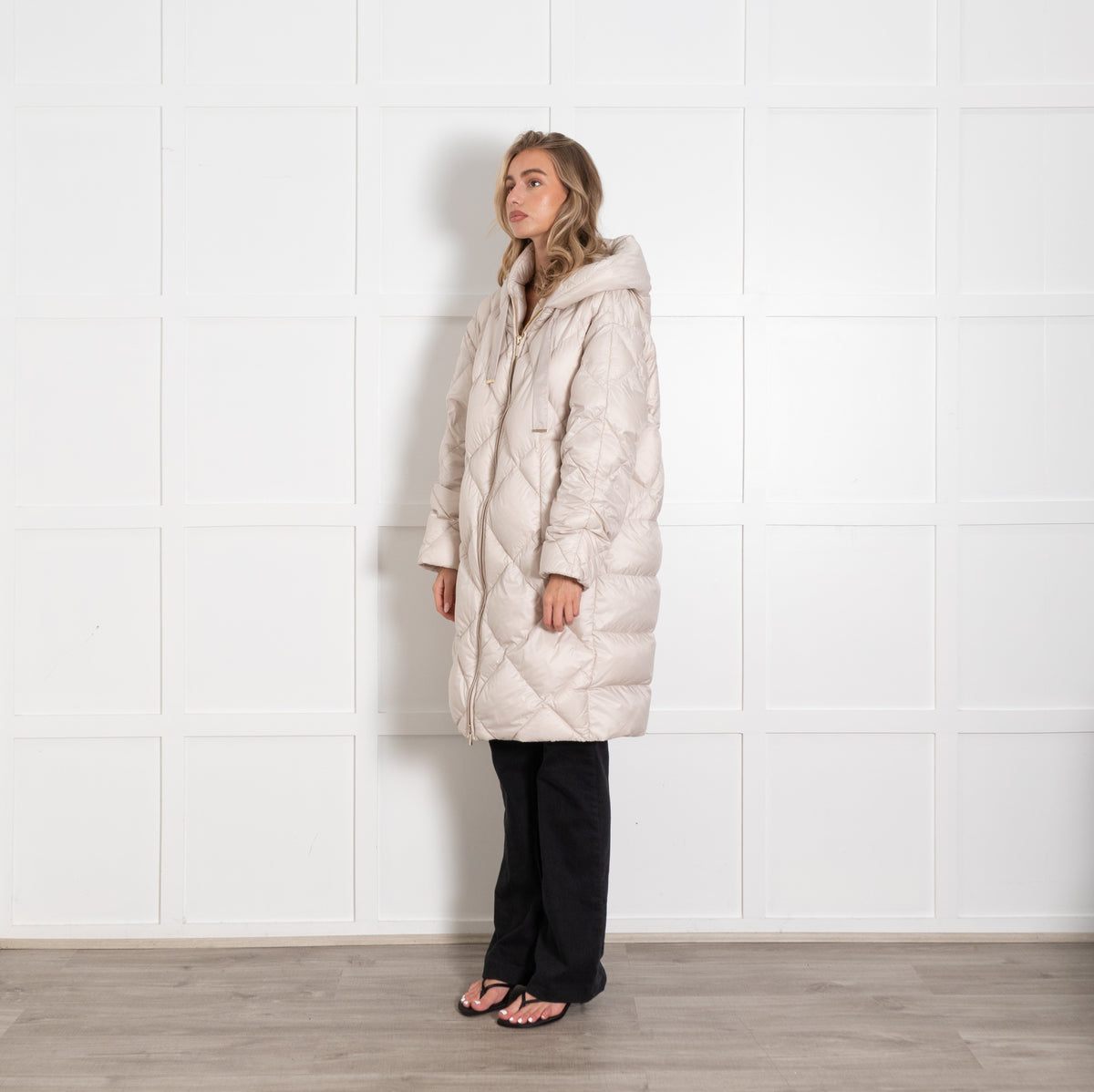 Max Mara The Cube Trefe  Cream Hooded Quilted Long Coat - Image 3