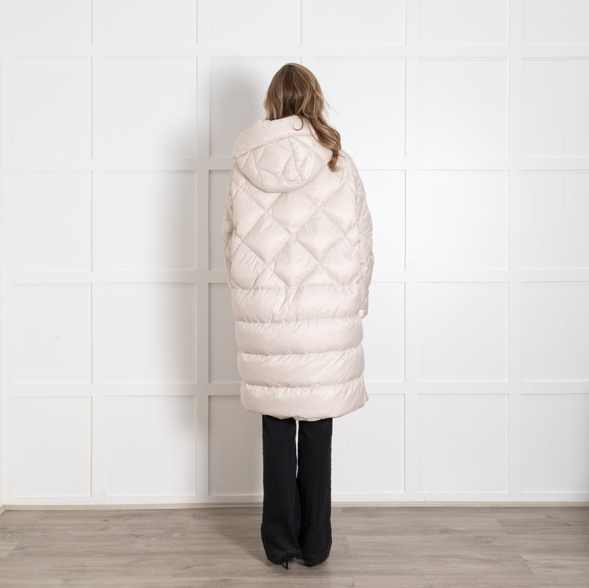 Max Mara The Cube Trefe  Cream Hooded Quilted Long Coat - Image 5