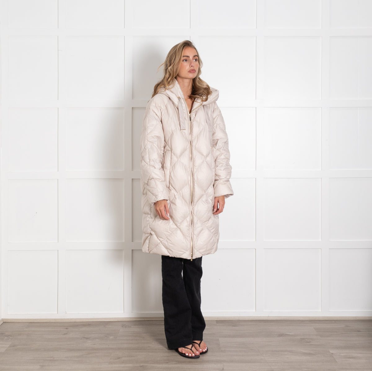 Max Mara The Cube Trefe  Cream Hooded Quilted Long Coat - Image 7