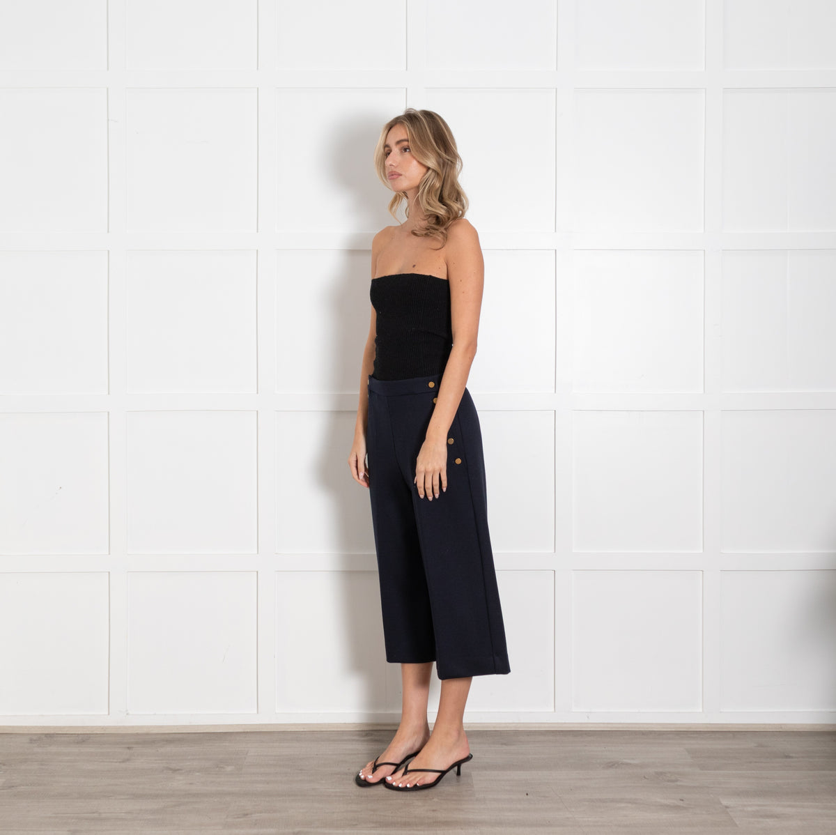 Max Mara Navy Gold Buttons Wool Blend Culottes - Image 3
