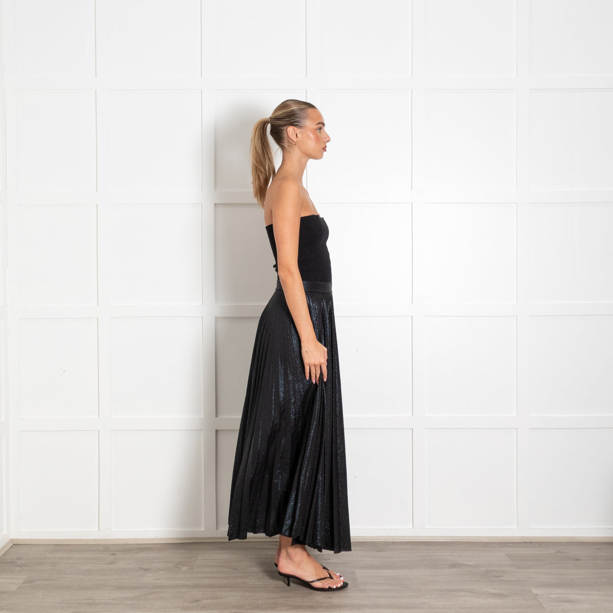 Max Mara Studio Black Faux Leather Pleated Midi Skirt - Image 6