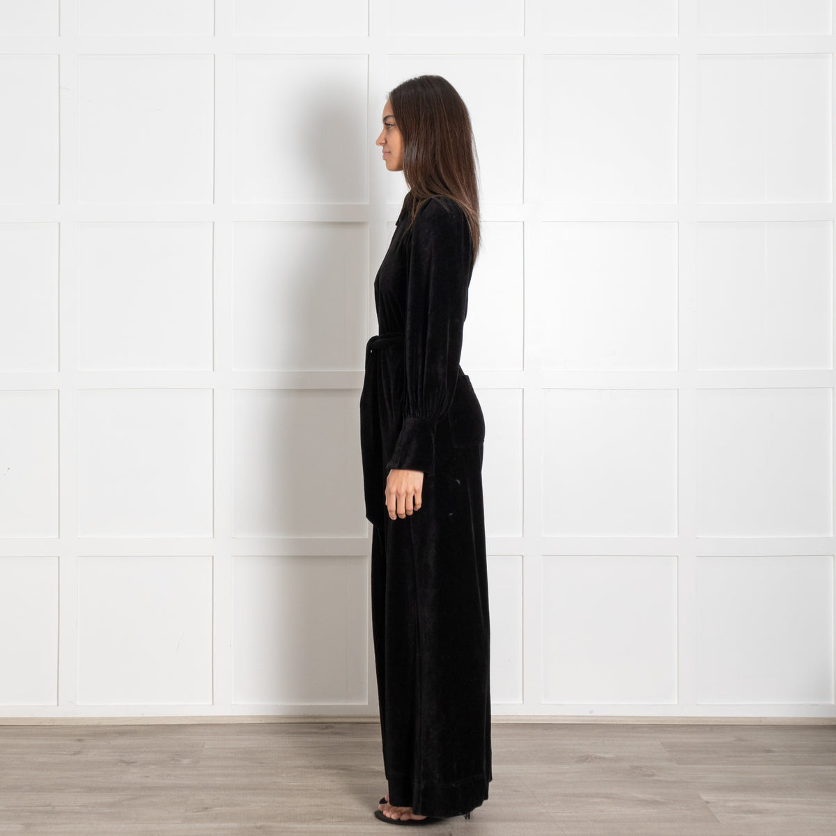 Me+ Em Black Velvet Long Sleeve Jumpsuit with Collar and Front Zipper - Image 4