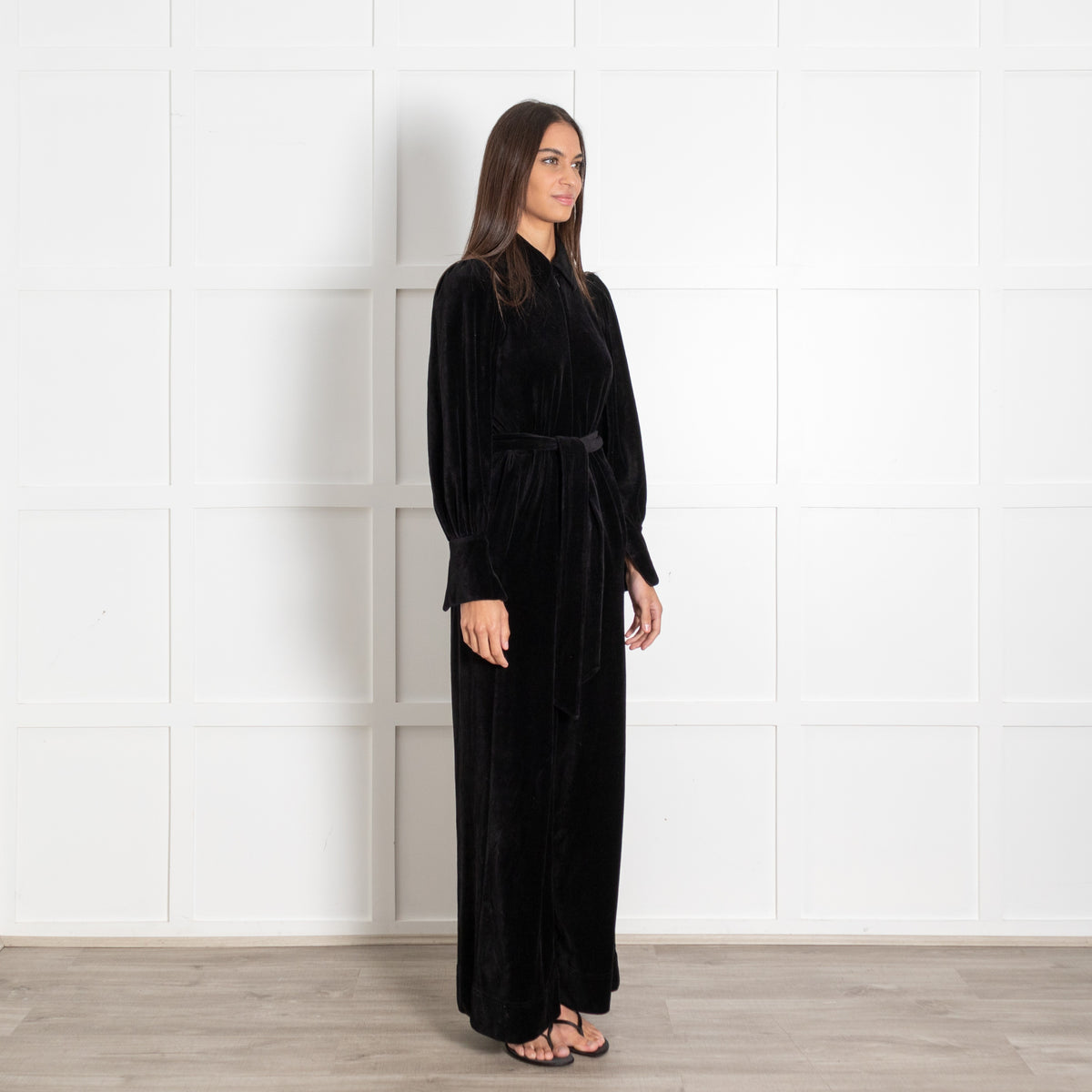 Me+ Em Black Velvet Long Sleeve Jumpsuit with Collar and Front Zipper - Image 7