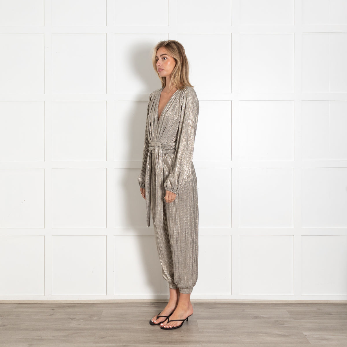 Melissa Odabash Gold Textured Belted Long-Sleeved Jumpsuit - Image 3