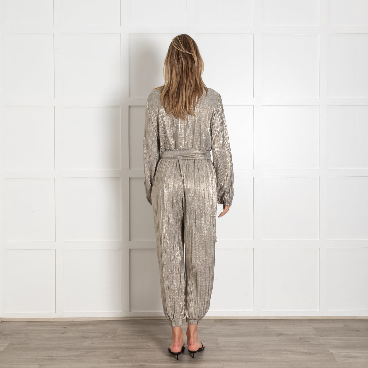 Melissa Odabash Gold Textured Belted Long-Sleeved Jumpsuit - Image 5