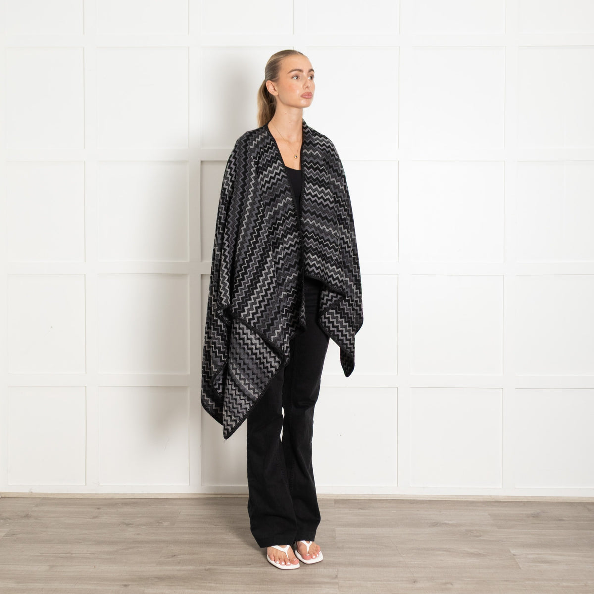 Missoni Black And Grey Chevron Wool Poncho - Image 7
