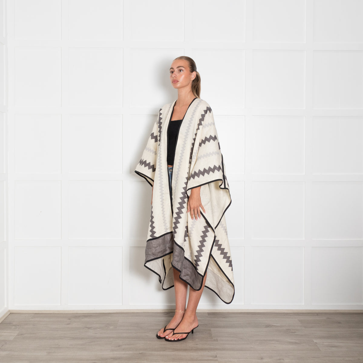 Vita Kin Linen Cream With A Grey Zig Zag Detail Wrap