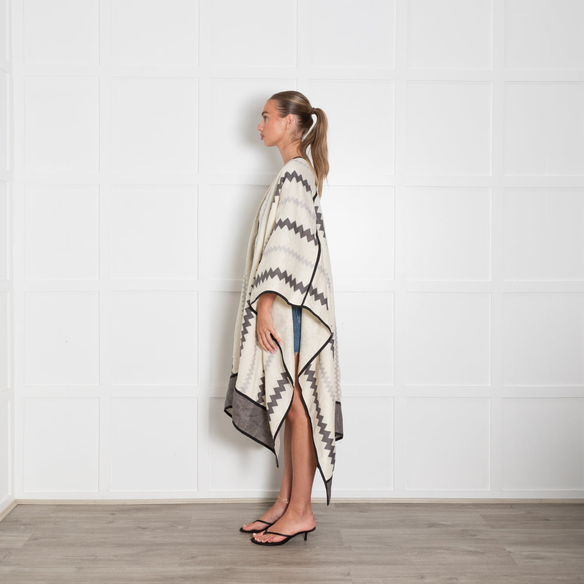 Vita Kin Linen Cream With A Grey Zig Zag Detail Wrap
